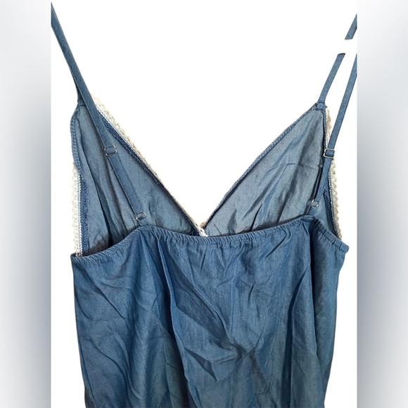 NWOT POL Blue Top with White Lace Detail size Small - Picture 6 of 6